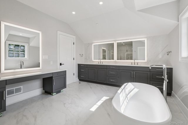 15 High Point Terrace, Scarsdale, NY 10583