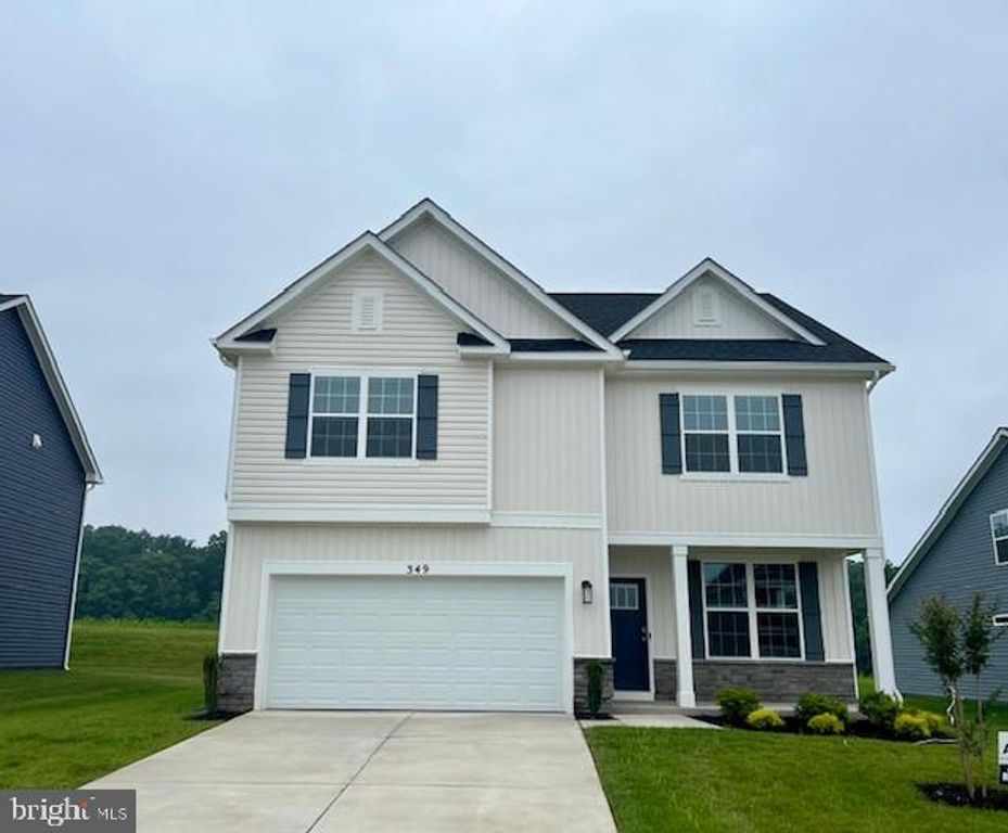 348 ECLIPSE ST, Charles Town, WV 25414