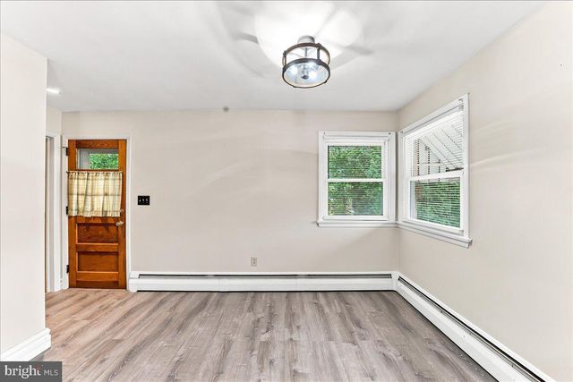 67 1ST AVE, Pottstown, PA 19464