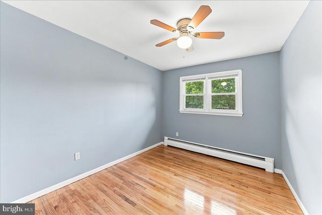 67 1ST AVE, Pottstown, PA 19464