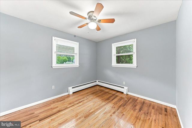 67 1ST AVE, Pottstown, PA 19464