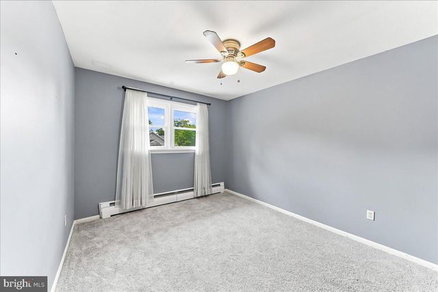 67 1ST AVE, Pottstown, PA 19464