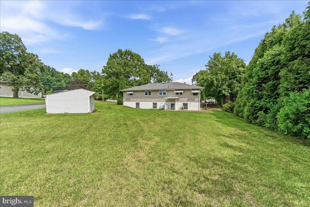 67 1ST AVE, Pottstown, PA 19464