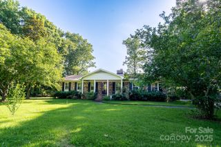 402 Scotland Drive, Kings Mountain, NC 28086