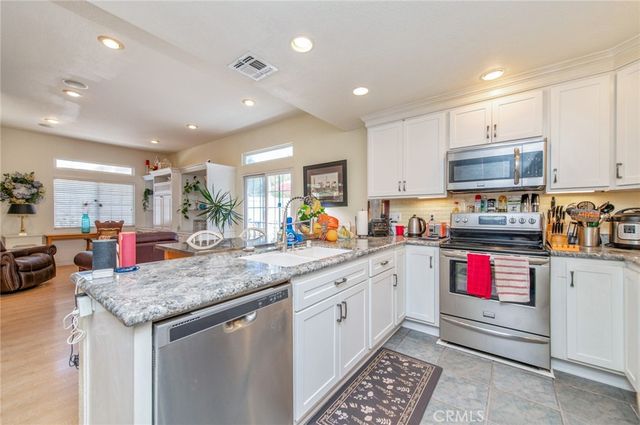 17586 Lebanon, Irvine, CA 92614