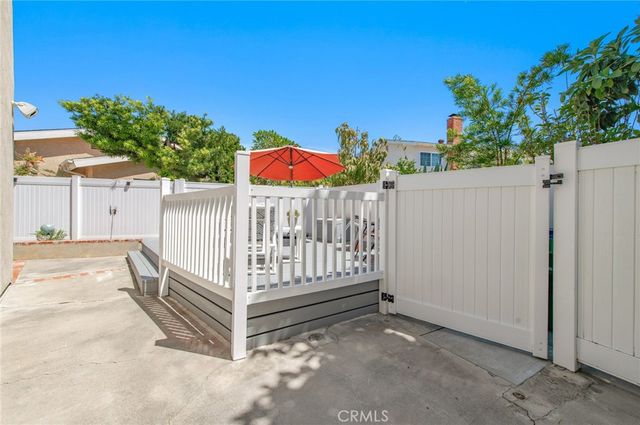 17586 Lebanon, Irvine, CA 92614