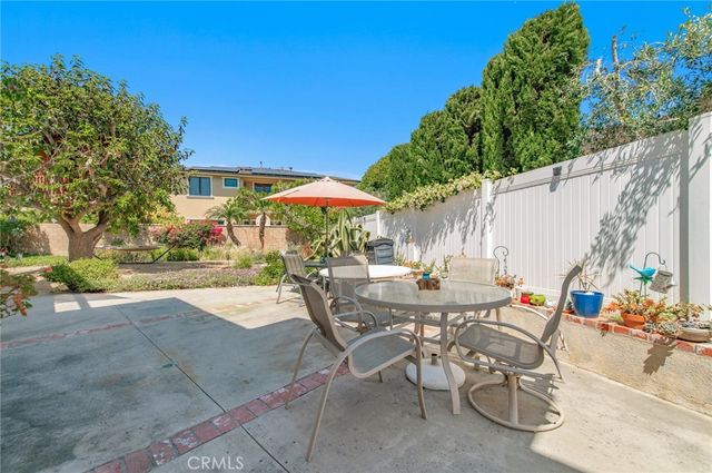 17586 Lebanon, Irvine, CA 92614