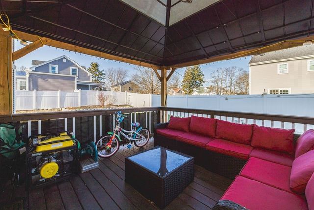 65 Armsby St, New Bedford, MA 02745