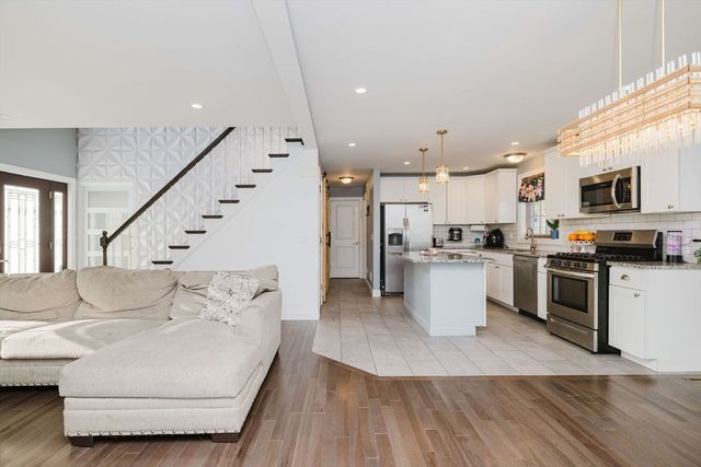 65 Armsby St, New Bedford, MA 02745