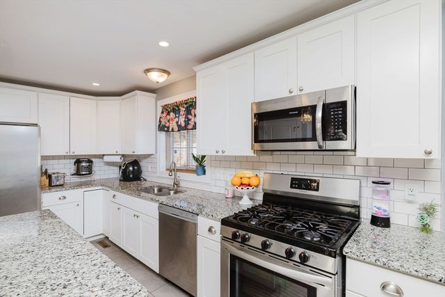 65 Armsby St, New Bedford, MA 02745