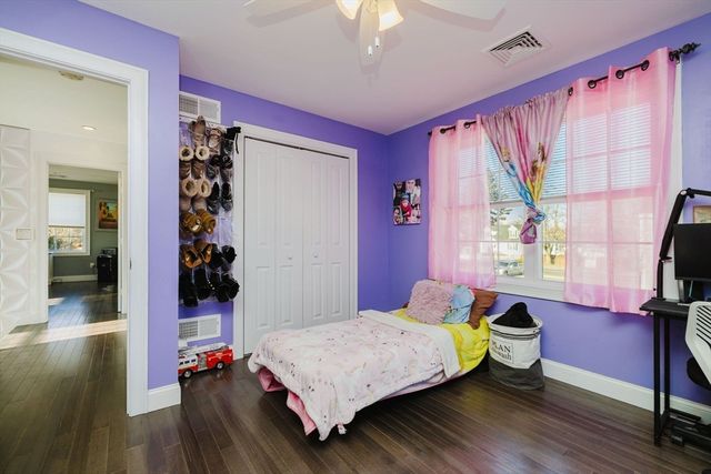 65 Armsby St, New Bedford, MA 02745