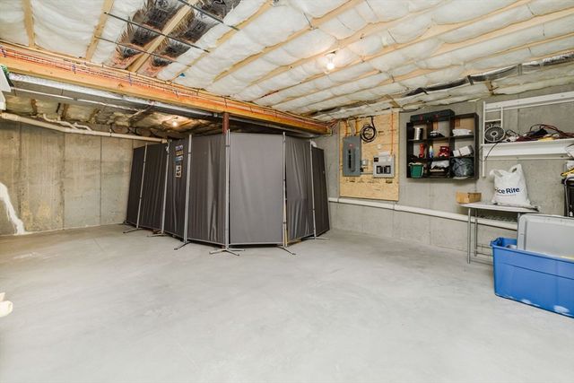 65 Armsby St, New Bedford, MA 02745