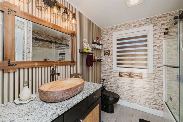 65 Armsby St, New Bedford, MA 02745