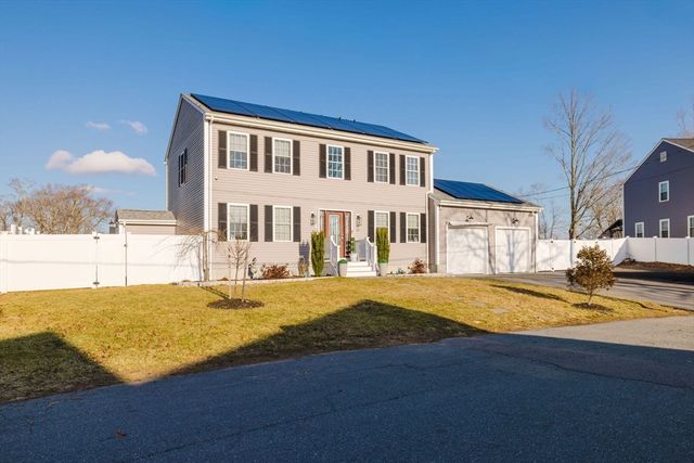 65 Armsby St, New Bedford, MA 02745