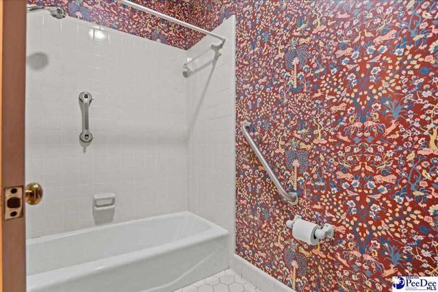 200 Westover Drive, Hartsvile, SC 29550