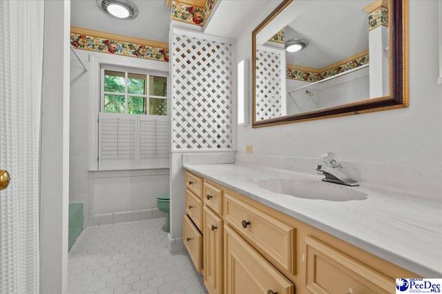 200 Westover Drive, Hartsvile, SC 29550