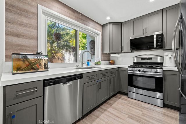 9705 Bickley Drive 5, Huntington Beach, CA 92646