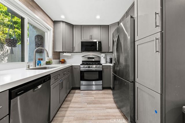 9705 Bickley Drive 5, Huntington Beach, CA 92646
