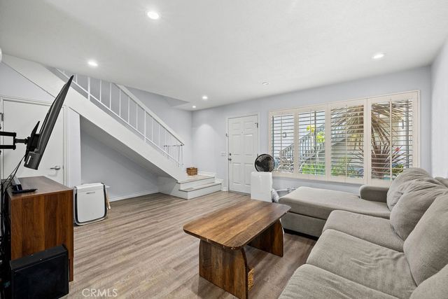 9705 Bickley Drive 5, Huntington Beach, CA 92646