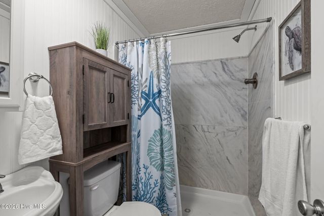 118 Lake Avenue 303, Morehead City, NC 28557