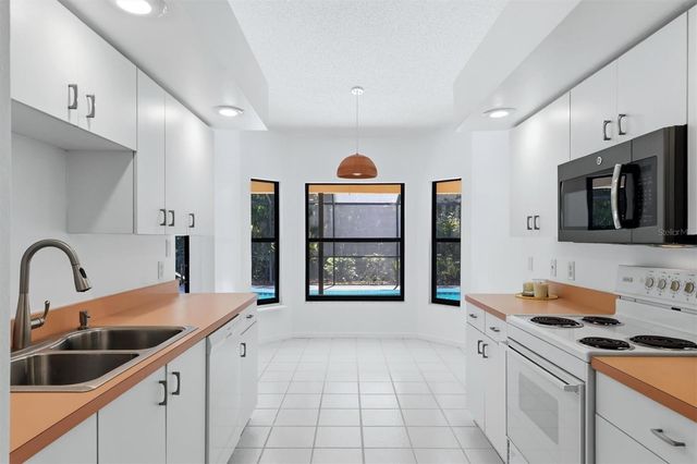 5667 BEAURIVAGE AVENUE, Sarasota, FL 34243