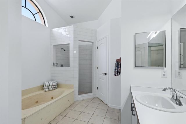 5667 BEAURIVAGE AVENUE, Sarasota, FL 34243