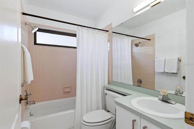 5667 BEAURIVAGE AVENUE, Sarasota, FL 34243