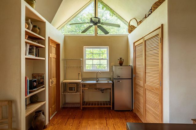 2410 Dormarion LN, Austin, TX 78703
