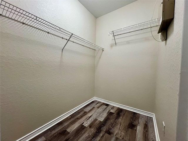 4323 BAYSIDE VILLAGE DRIVE 202, Tampa, FL 33615