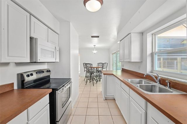 9348 N CITRUS SPRINGS BOULEVARD, Citrus Springs, FL 34434