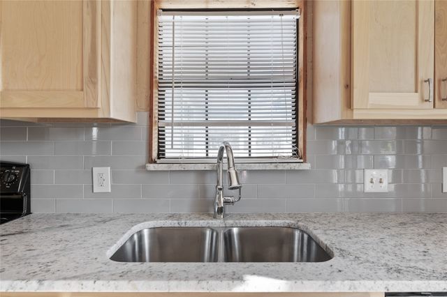 208 Maple Street, Gunter, TX 75058