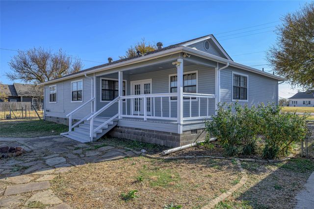 208 Maple Street, Gunter, TX 75058