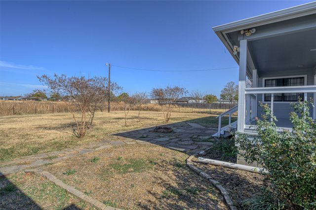 208 Maple Street, Gunter, TX 75058