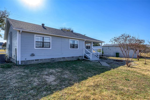 208 Maple Street, Gunter, TX 75058