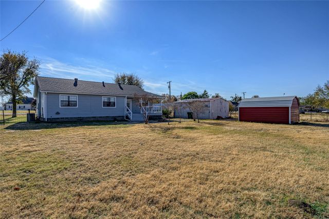 208 Maple Street, Gunter, TX 75058