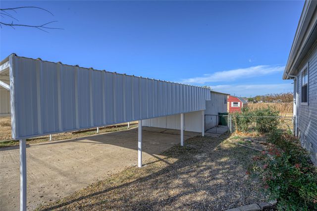 208 Maple Street, Gunter, TX 75058