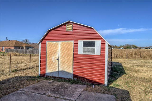 208 Maple Street, Gunter, TX 75058