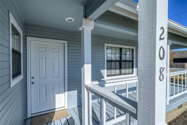 208 Maple Street, Gunter, TX 75058