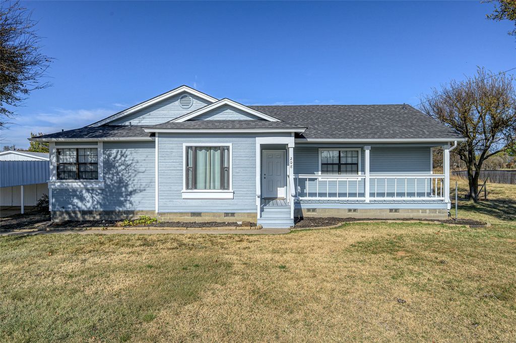 208 Maple Street, Gunter, TX 75058