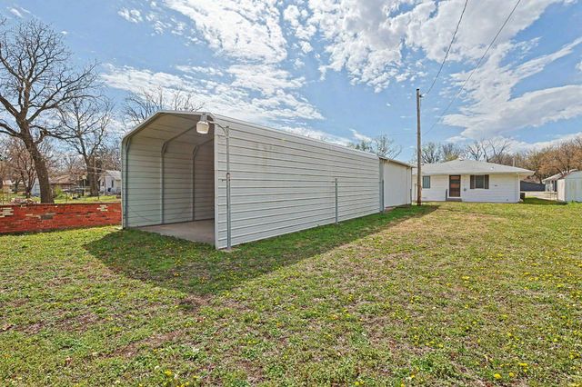 818 N Washington St, El Dorado, KS 67042