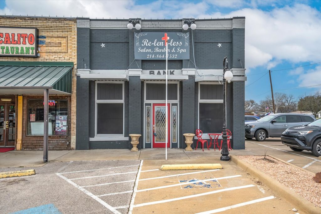 100 S Main Street, Crandall, TX 75114