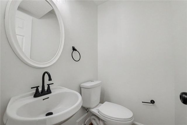 1112 E 81st Street, Kansas City, MO 64131