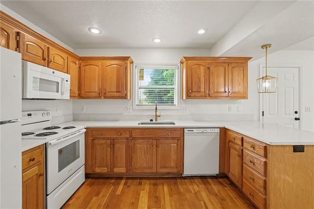 1112 E 81st Street, Kansas City, MO 64131