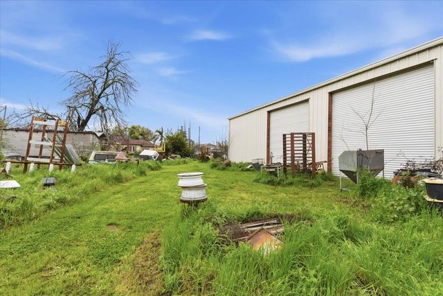 1833 Richard Way, Ceres, CA 95307