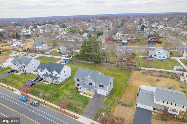 414 FLOCK, Hamilton, NJ 08619