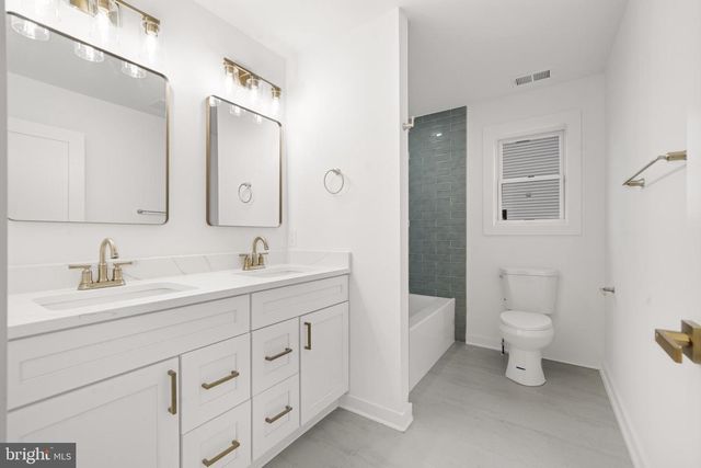 414 FLOCK, Hamilton, NJ 08619