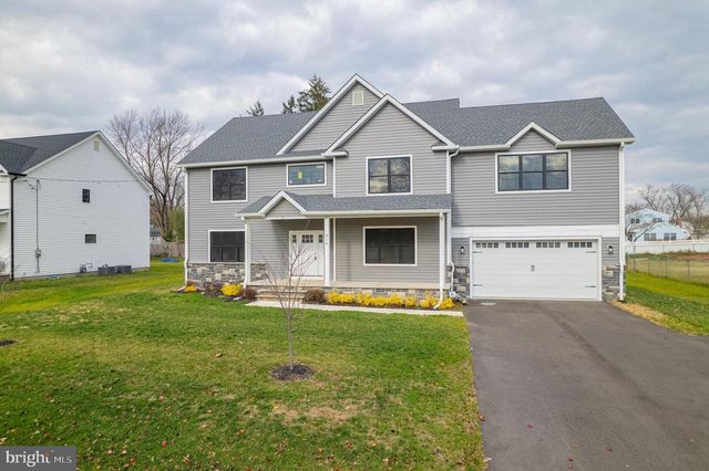 414 FLOCK, Hamilton, NJ 08619