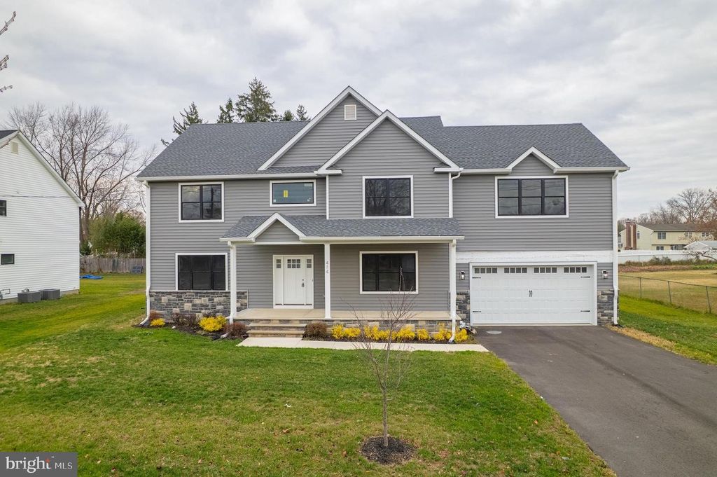 414 FLOCK, Hamilton, NJ 08619