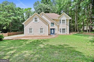 652 Country Lake Drive, Hampton, GA 30228