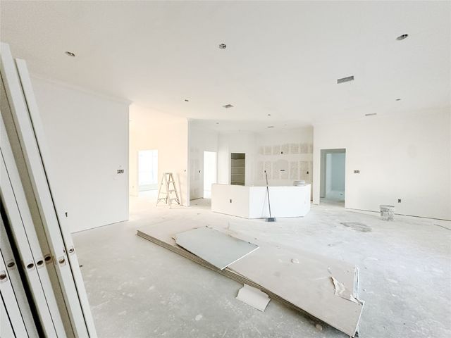 1400 Red Rock Road, Hewitt, TX 76643